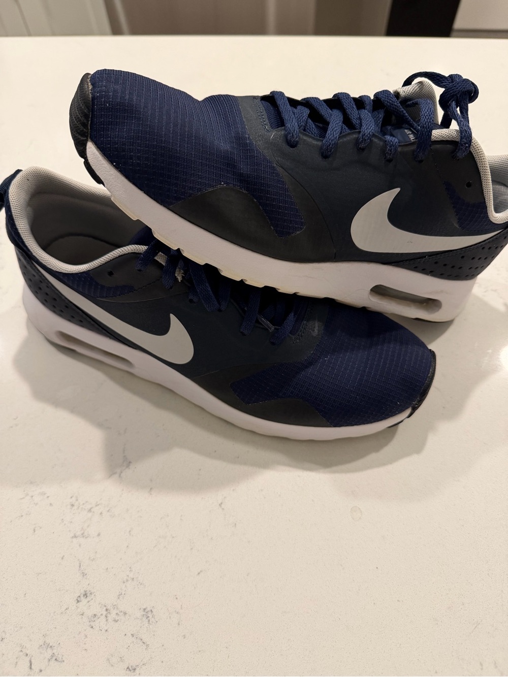 Nike Men’s Air Max Tavas Obsidian Navy and White Athletic Running Shoes
